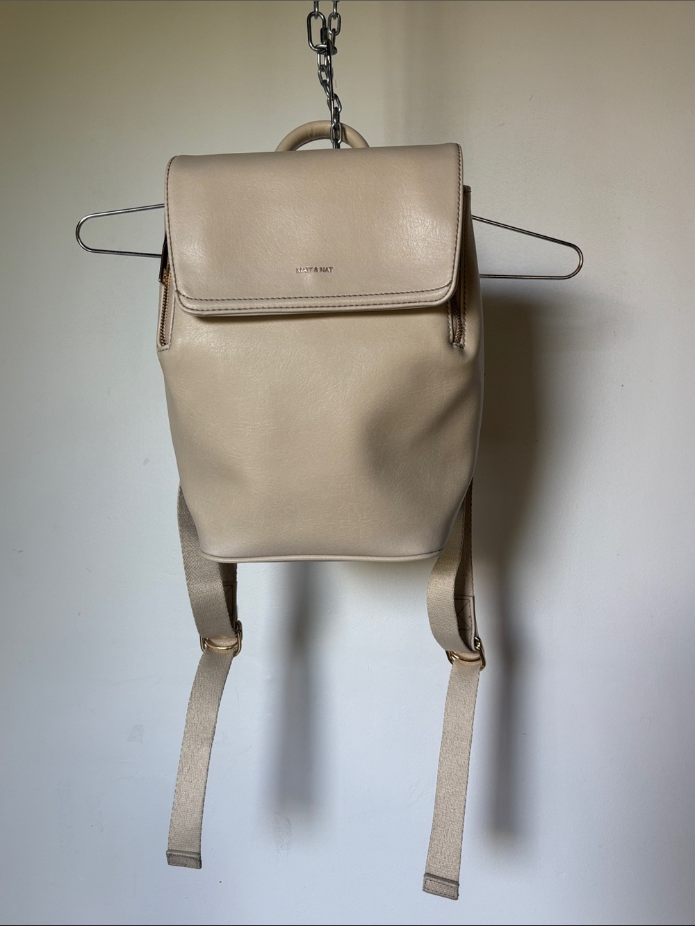 Matt & Nat FABIMINI VEGAN BACKPACK - ARBOR in *Oatmeal and Gold